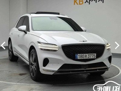 صورة 3 لـ 2021 Genesis GV70