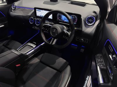 MERCEDES-BENZ GLA - 8