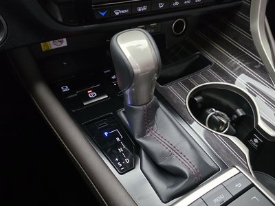 صورة مصغرة 12 لـ 2021 Lexus RX