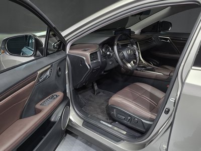 صورة مصغرة 13 لـ 2021 Lexus RX