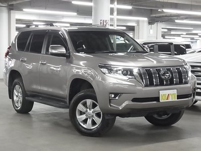 TOYOTA LAND CRUISER PRADO - 8