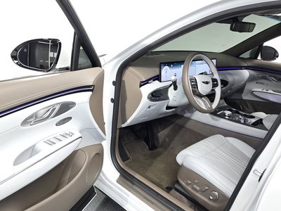 صورة مصغرة 13 لـ 2024 Genesis GV70