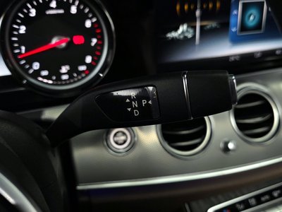 MERCEDES-BENZ E-CLASS - 9