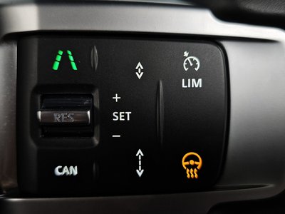 2025 LAND Rover DISCOVERY — миниатюра 25