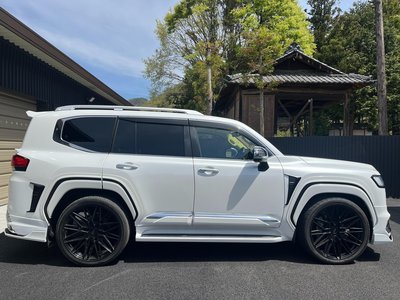 TOYOTA LAND CRUISER 300 - 4