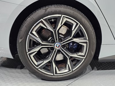 صورة 6 لـ 2023 BMW I4