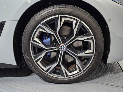 صورة 8 لـ 2023 BMW I4