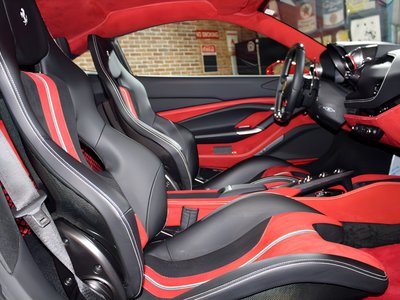 FERRARI F8 TRIBUTO - 4