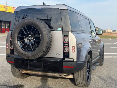 LAND ROVER DEFENDER - 6