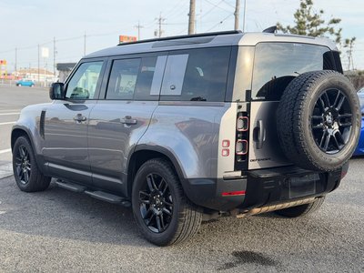 LAND ROVER DEFENDER - 9