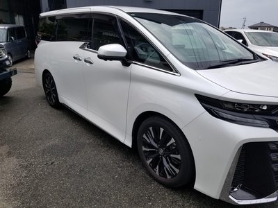 TOYOTA VELLFIRE - 3