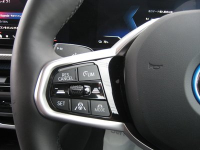 2025 BMW I4 thumbnail 21