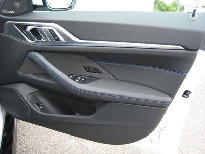 2025 BMW I4 thumbnail 15