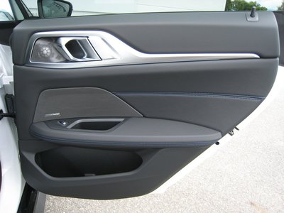 2025 BMW I4 thumbnail 16