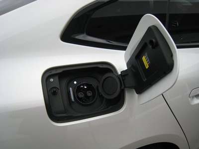 2025 BMW I4 thumbnail 37