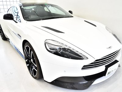 ASTON MARTIN VANQUISH - 4