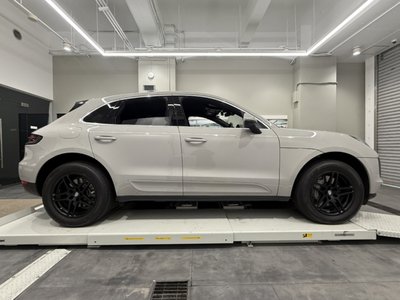 PORSCHE MACAN - 3