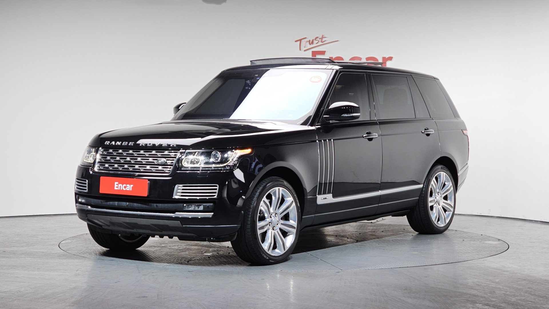 LAND ROVER RANGE ROVER - View 1