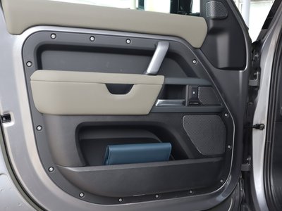 2023 LAND Rover DEFENDER thumbnail 33