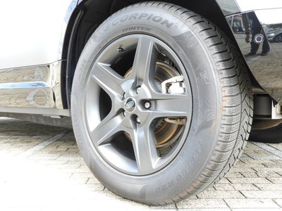 2023 LAND Rover DEFENDER thumbnail 25