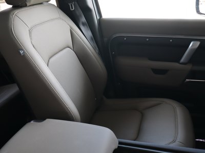 2023 LAND Rover DEFENDER thumbnail 40