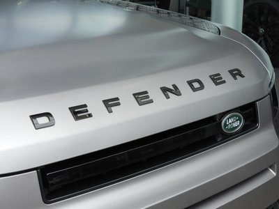 2023 LAND Rover DEFENDER thumbnail 16