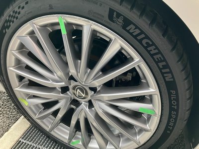 2023 Lexus IS thumbnail 31