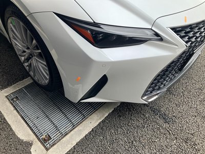 2023 Lexus IS thumbnail 26