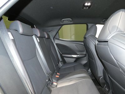 2025 Lexus LBX — миниатюра 37