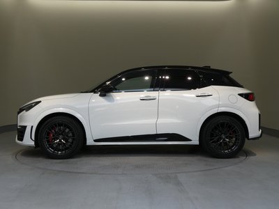 2025 Lexus LBX — миниатюра 12