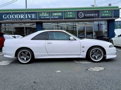 NISSAN SKYLINE GT-R - 3