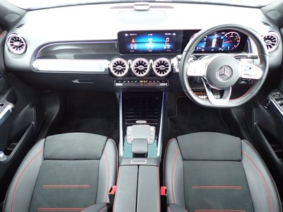 MERCEDES-BENZ GLB - 3