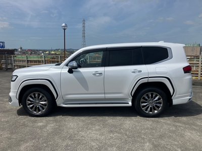 TOYOTA LAND CRUISER 300 - 4