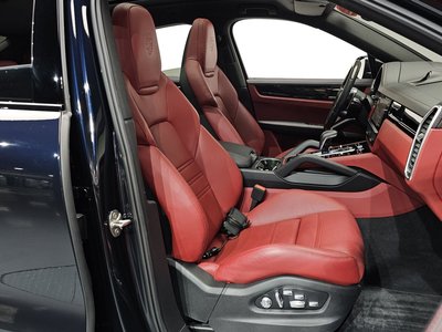 PORSCHE CAYENNE - 10