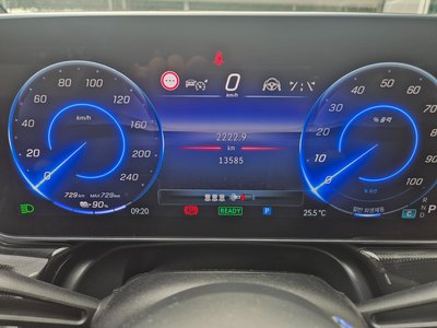 2023 Mercedes-BENZ EQS photo 6