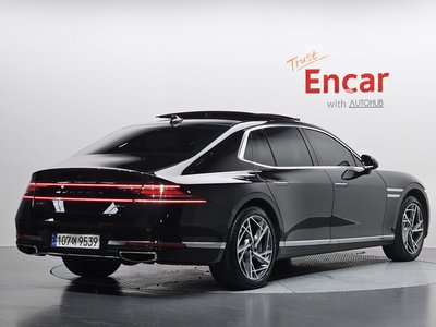 صورة 3 لـ 2022 Genesis G90 (RS4)