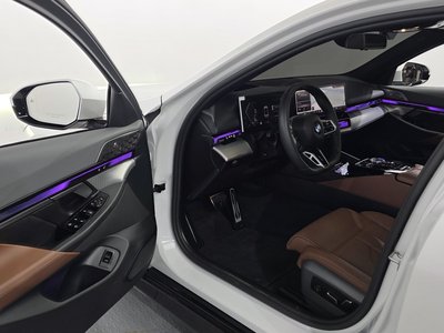 2025 BMW 5 SERIES photo 10