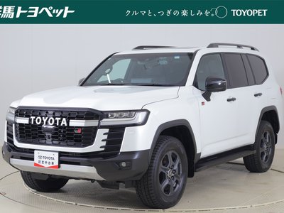 TOYOTA LAND CRUISER 300