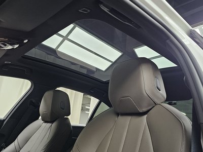 2025 BMW 5 SERIES 缩略图 32