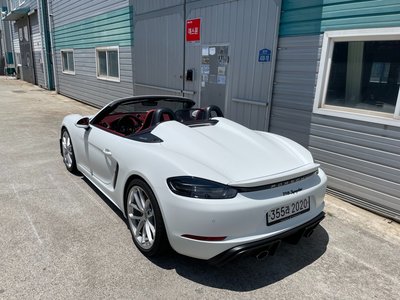 2020 Porsche 718 — миниатюра 15
