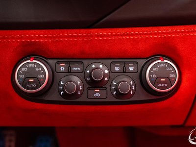 2017 FERRARI 488 SPIDER thumbnail 40