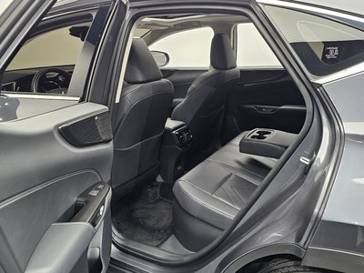 صورة مصغرة 17 لـ 2025 Lexus NX