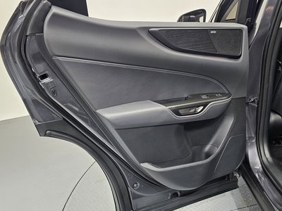صورة مصغرة 15 لـ 2025 Lexus NX