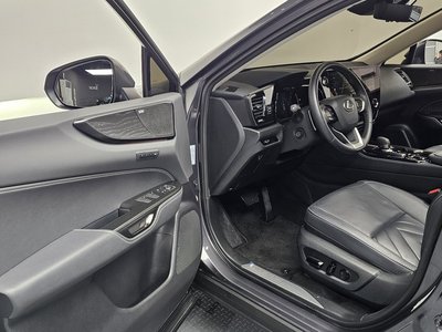 صورة مصغرة 13 لـ 2025 Lexus NX