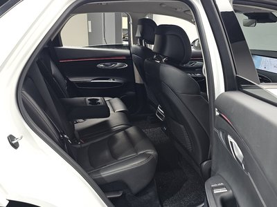 صورة مصغرة 17 لـ 2024 Genesis GV70