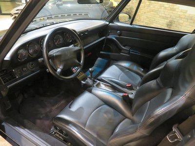PORSCHE 911 - 9