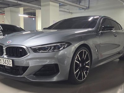 BMW 8 SERIES - 1