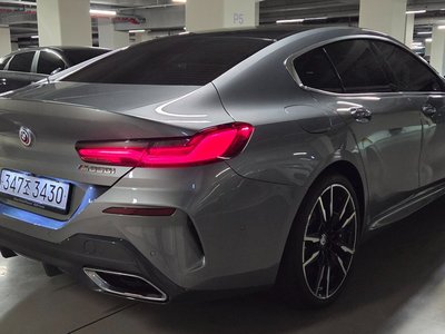 BMW 8 SERIES - 4