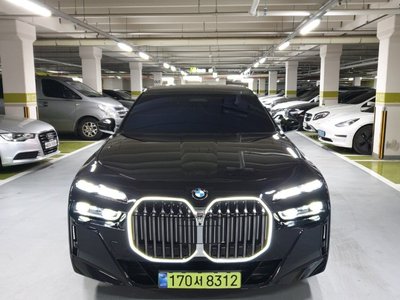 BMW 7 SERIES - 2