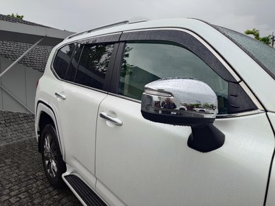 TOYOTA LAND CRUISER - 5